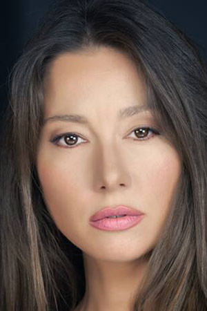 Hong-hu Ada backdrop