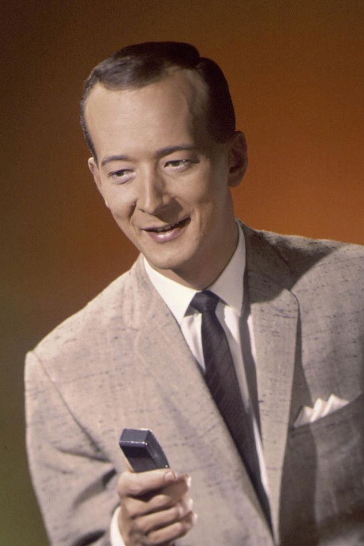 Fernand Gignac backdrop