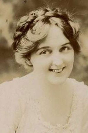 Evelyn Moore backdrop