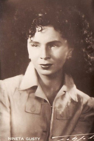 Nineta Gusti backdrop