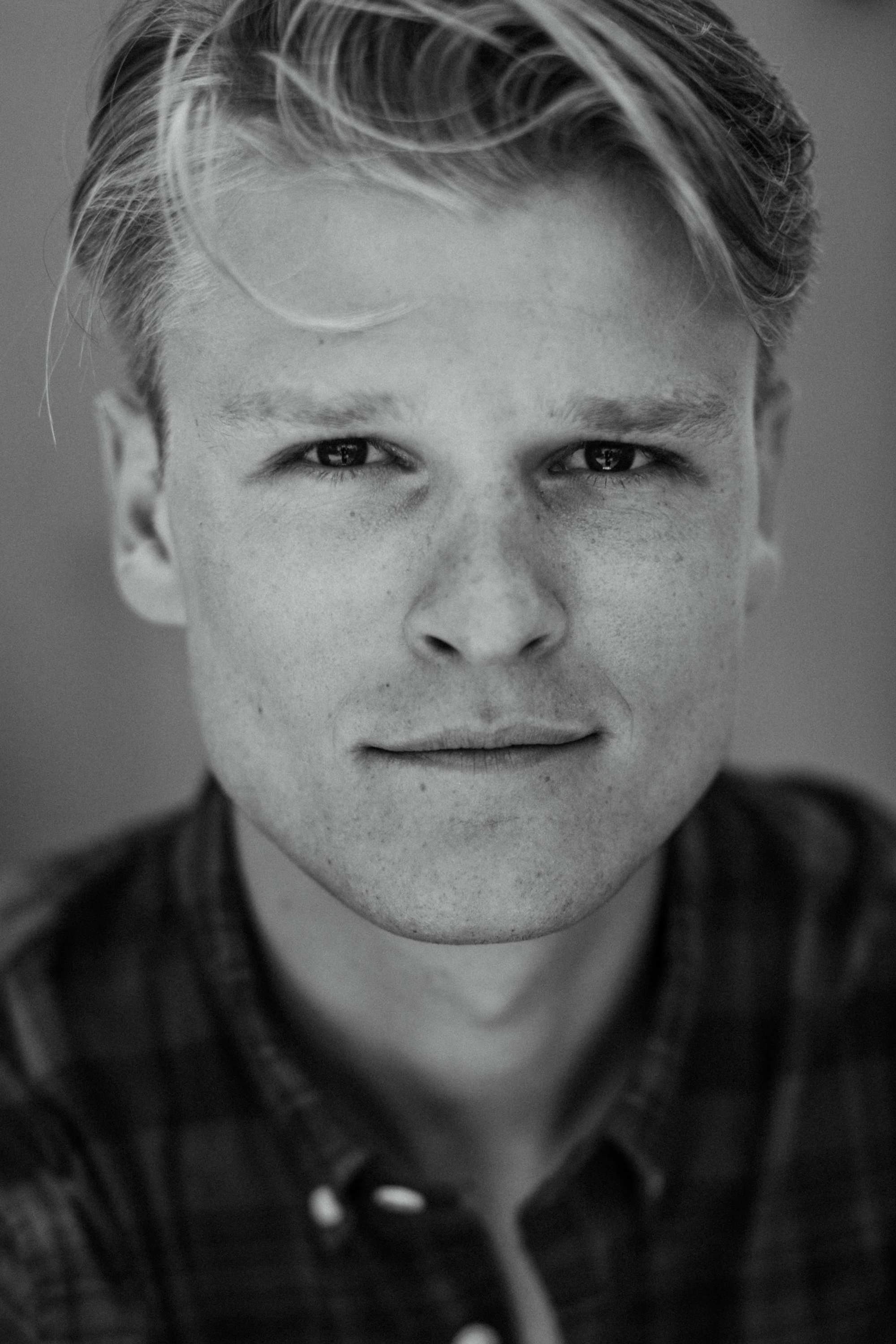 Adrian Spencer backdrop