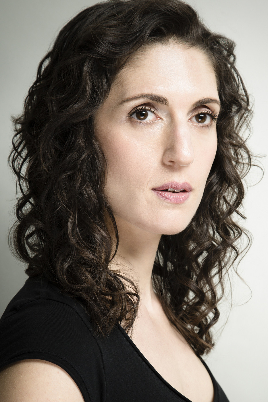 Dalal Badr: Dalal Badr backdrop