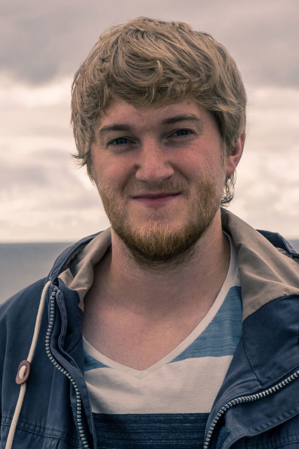 Daniel Claesson backdrop