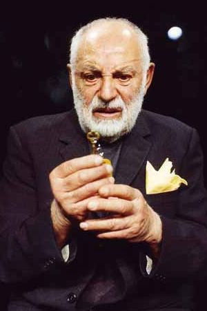 Claudio Remondi backdrop