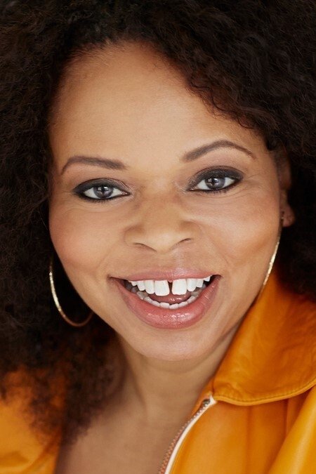 Selena Nelson → Selena Nelsën backdrop