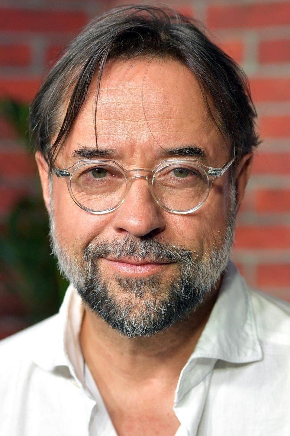 Jan Josef Liefers backdrop