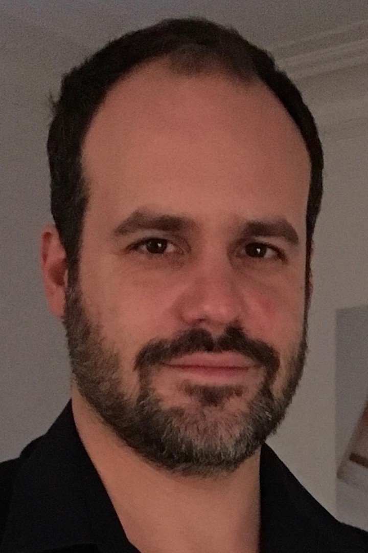 Frédéric Chansel backdrop