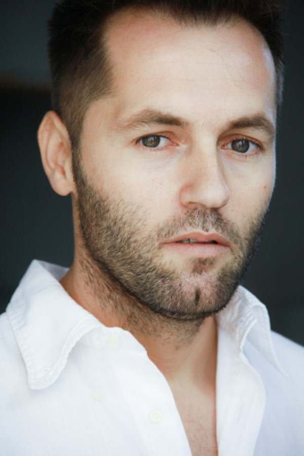 Valon Ratkoceri backdrop