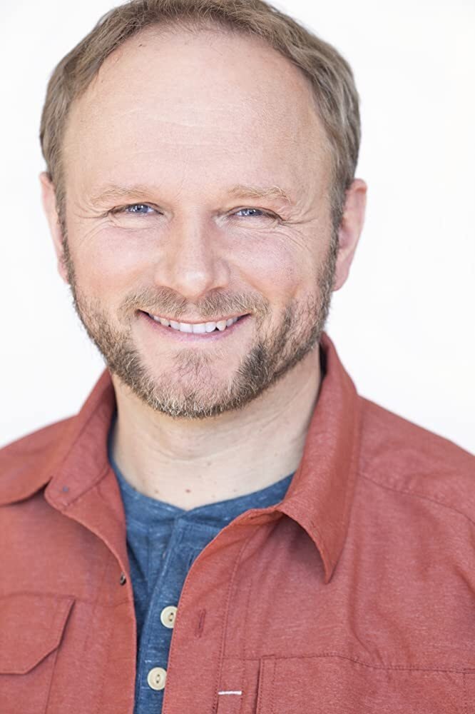 Darren Hill backdrop