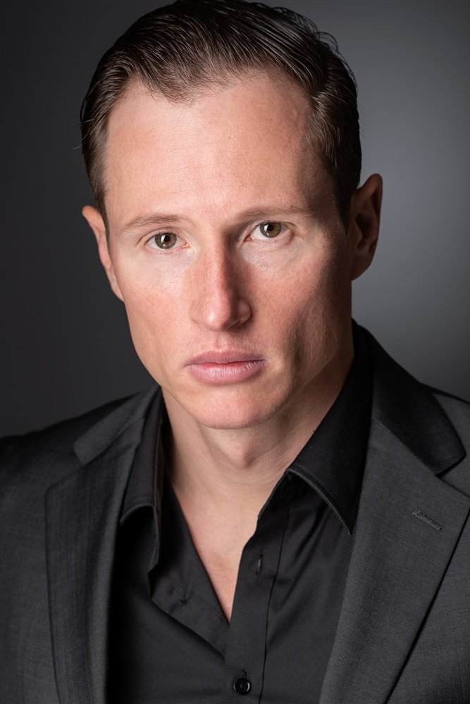 Leonid Glushchenko backdrop