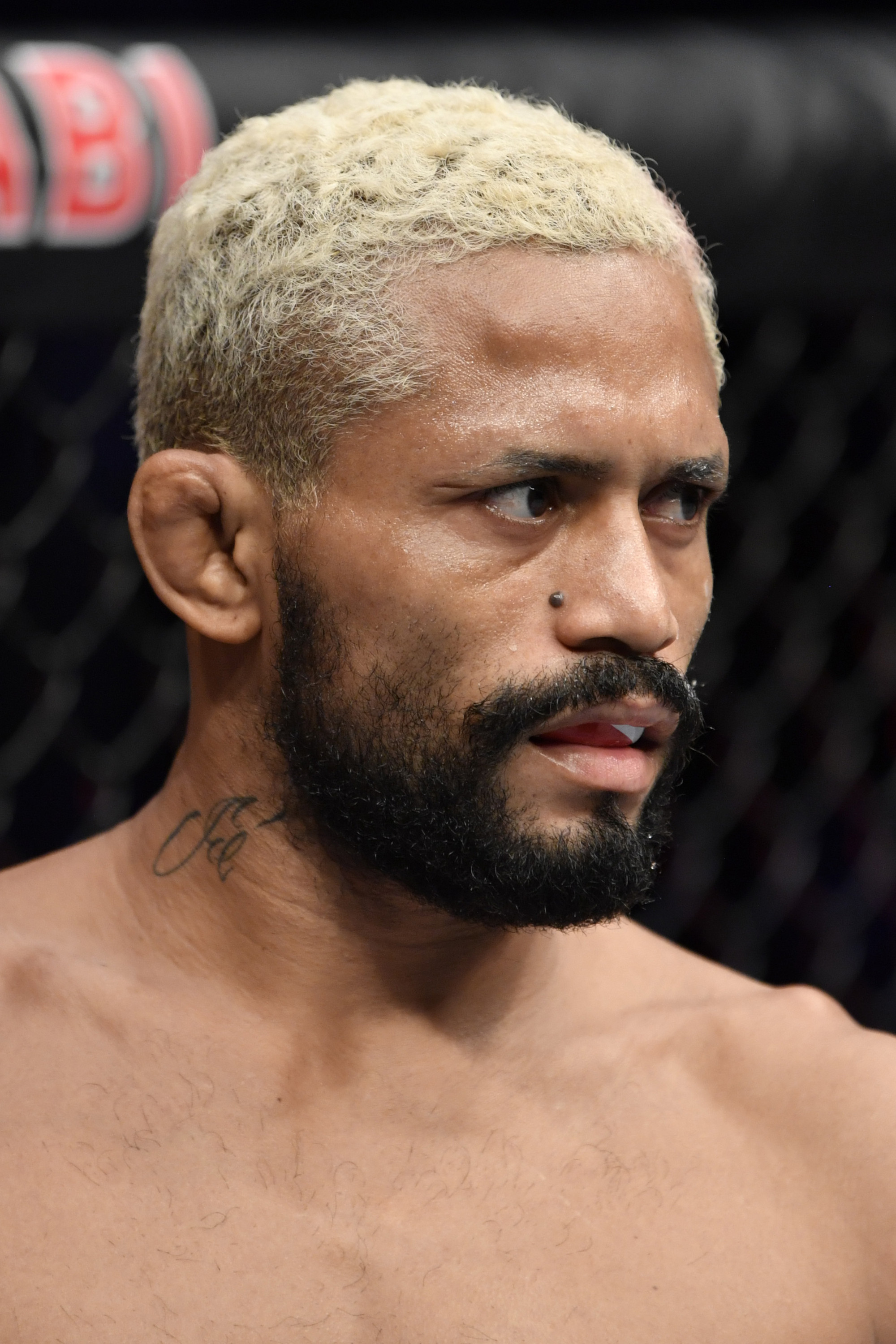 Deiveson Figueiredo backdrop