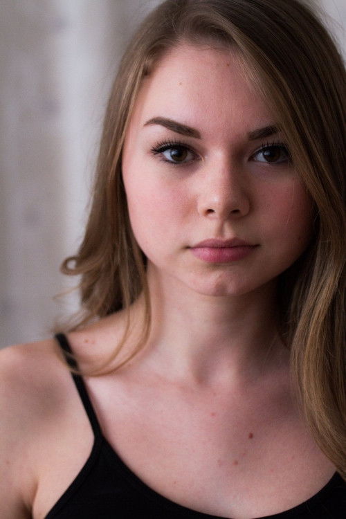 Mari Beaseley backdrop