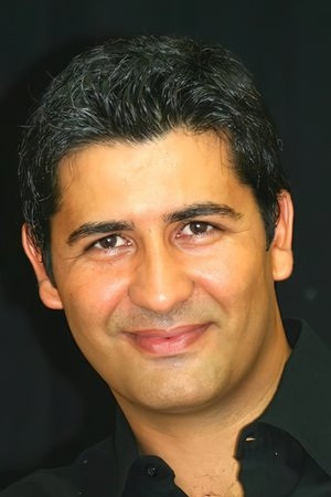 Gürol Güngör backdrop