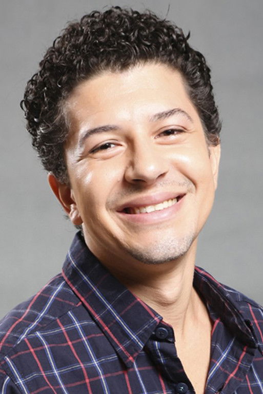 Paulo Mathias Jr. backdrop