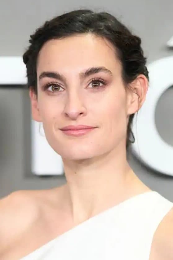 Nine d'Urso backdrop