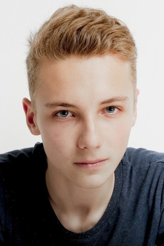 Jéremy Gillet backdrop