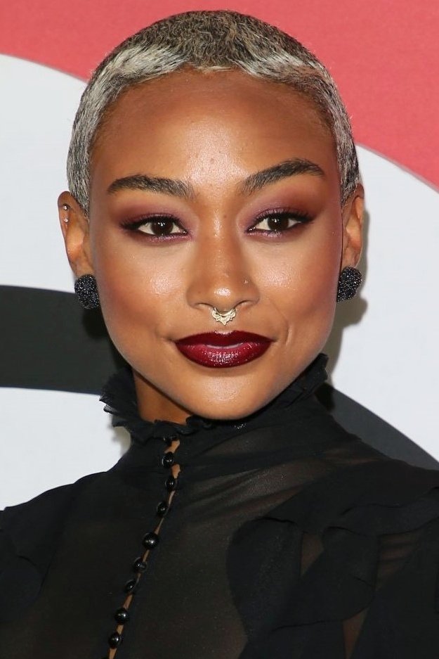 Tati Gabrielle backdrop