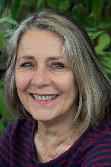 Sheila Ruskin: Shejla Ruskini backdrop