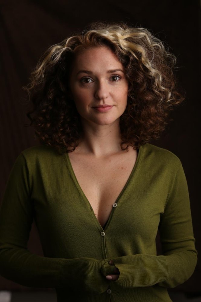 Lauran September backdrop