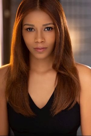 Renellè Nicole backdrop