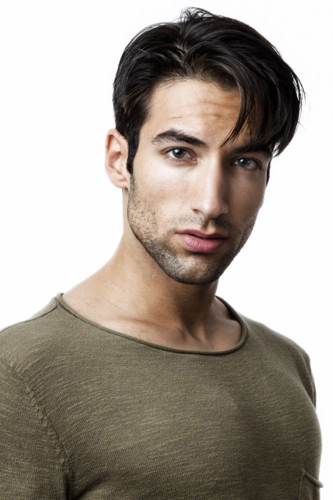 Edis König backdrop