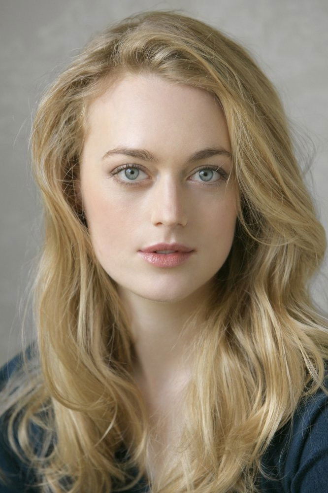 Hannah Cliff backdrop