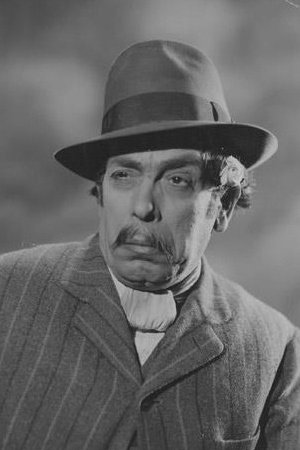 José Ruzzo backdrop