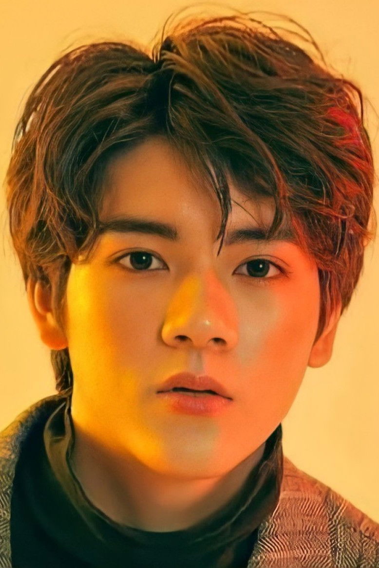 Yongsin Wongpanitnont backdrop