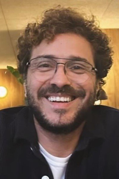 Alcemar Vieira backdrop