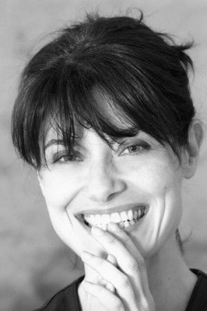 Valentina Sperlì backdrop