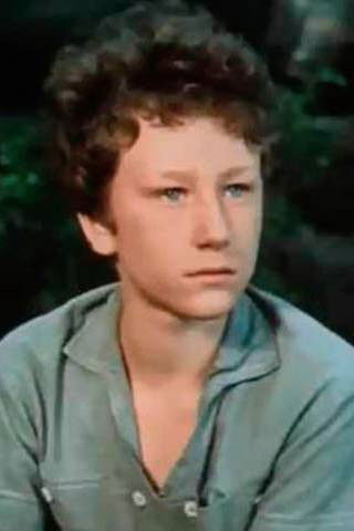 Dmitri Kravtsovich backdrop