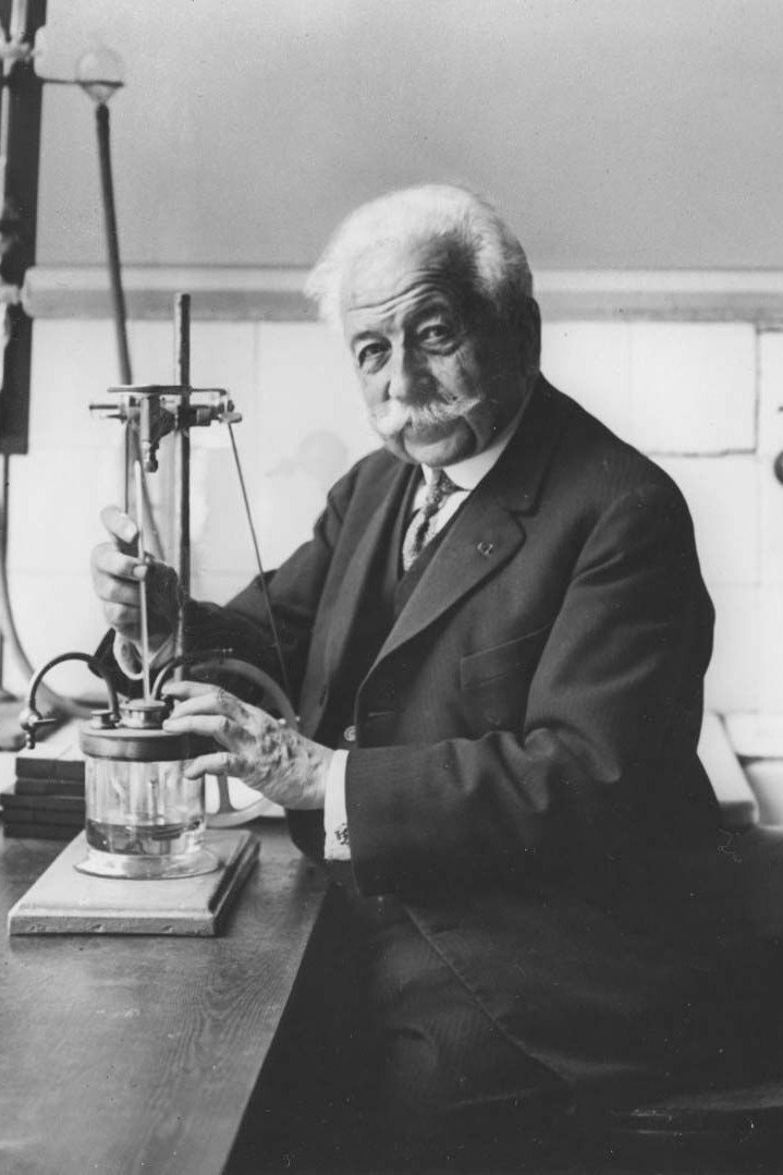 Auguste Lumière backdrop