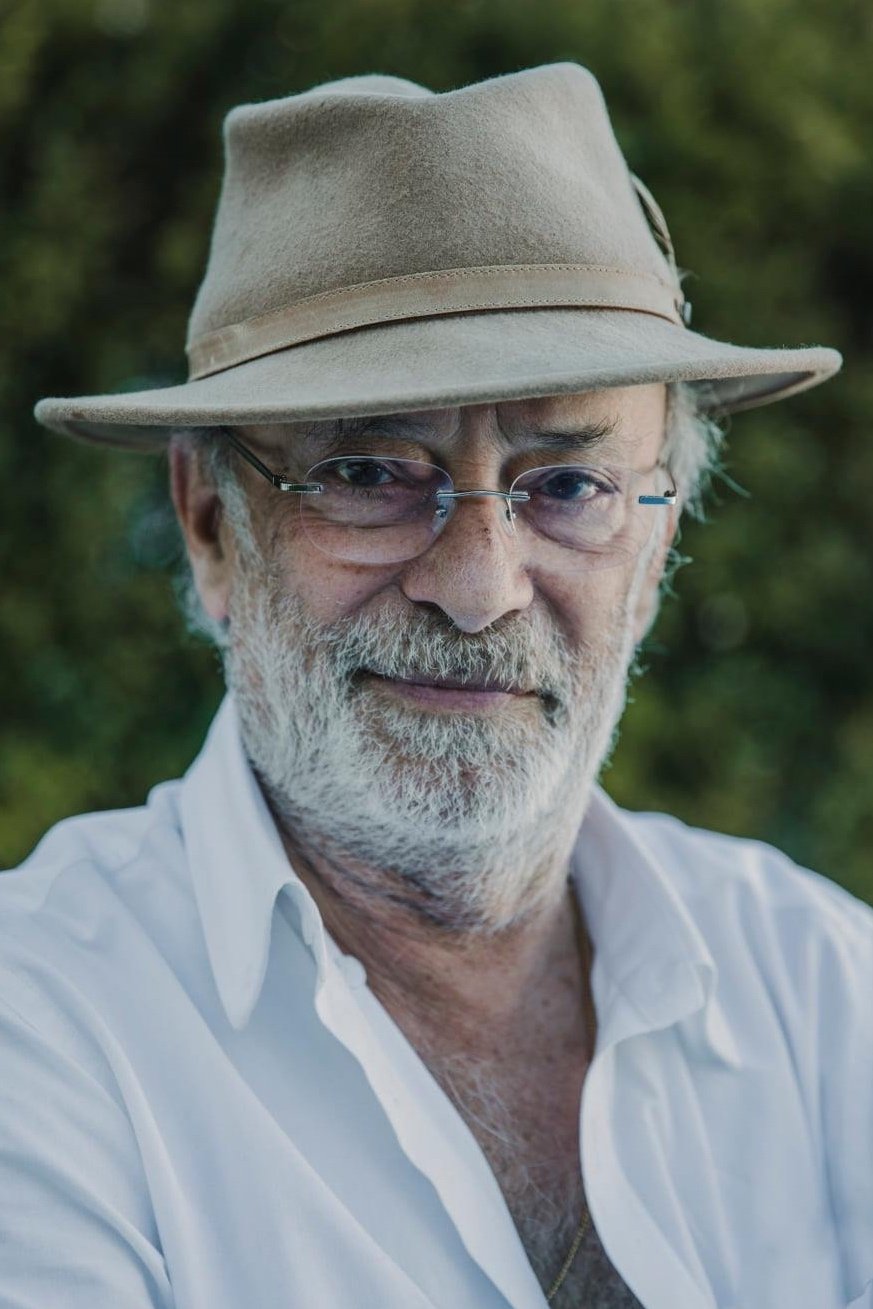 Vítor Espadinha backdrop