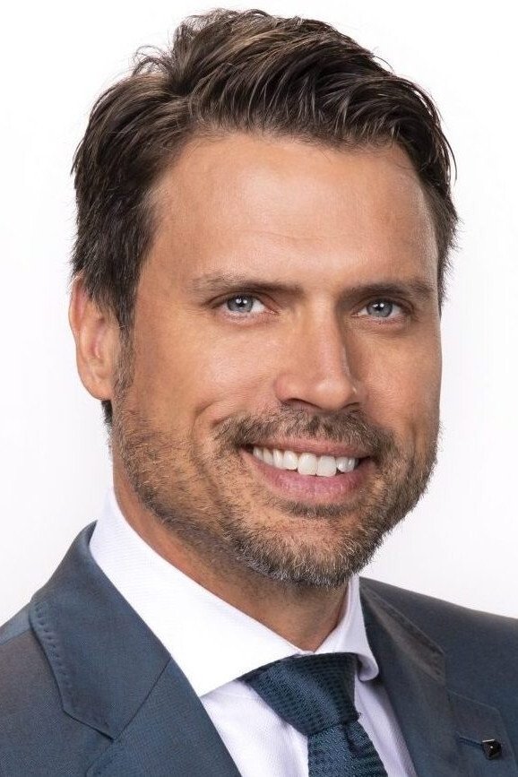 Joshua Morrow backdrop