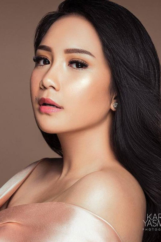 Nagita Slavina backdrop