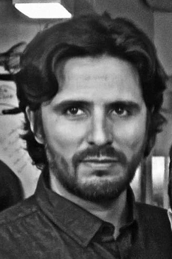 Alexandre Varella backdrop