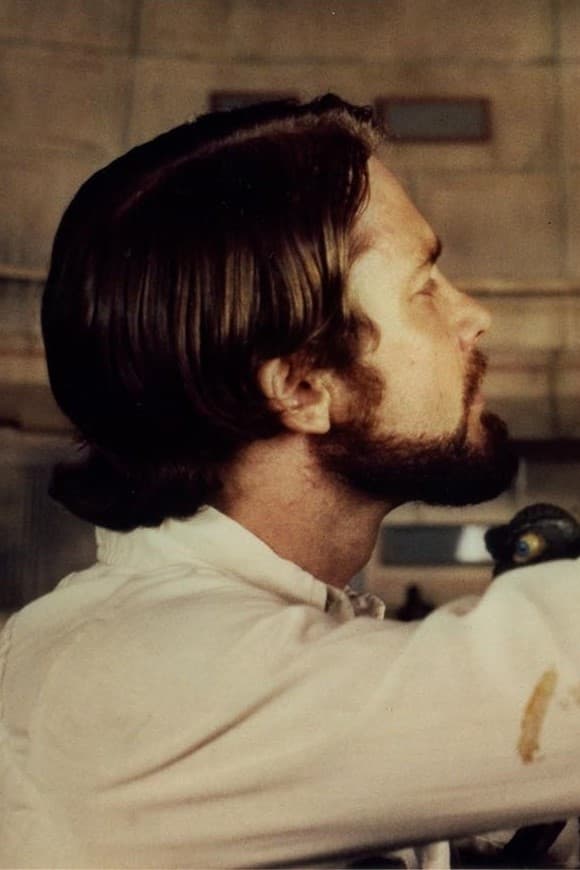 Dejvid Alen backdrop