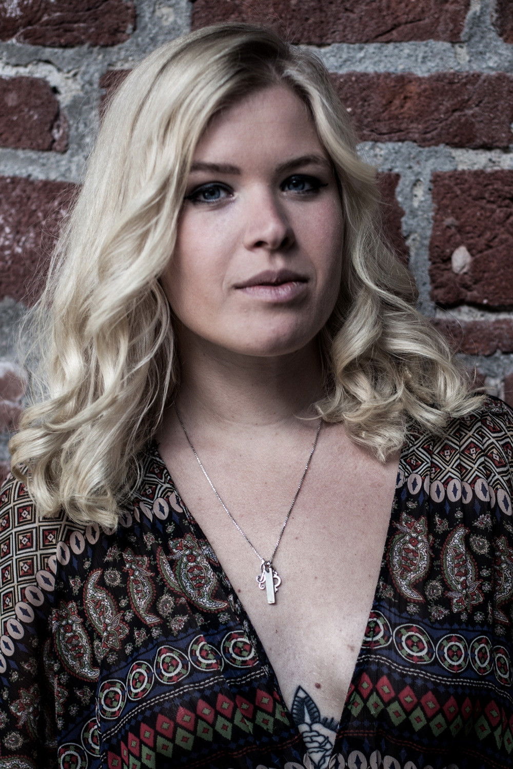 Lisa Lystam backdrop