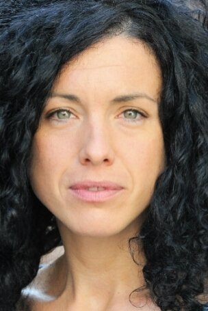 Valentina Calandriello backdrop