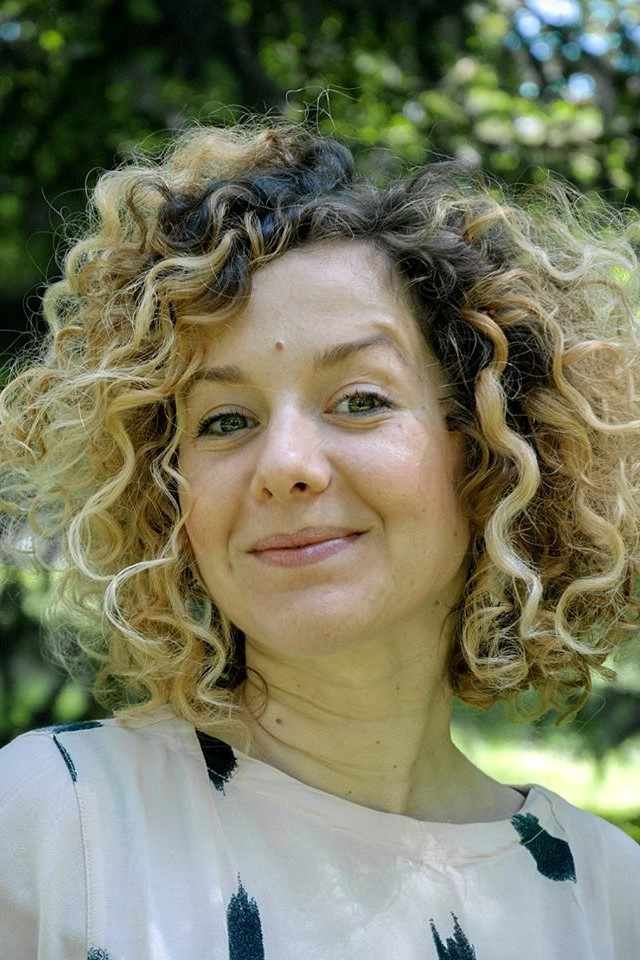 Tinja Došen Kalezić backdrop