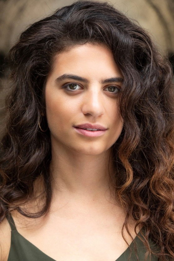 Mia Morrissey backdrop