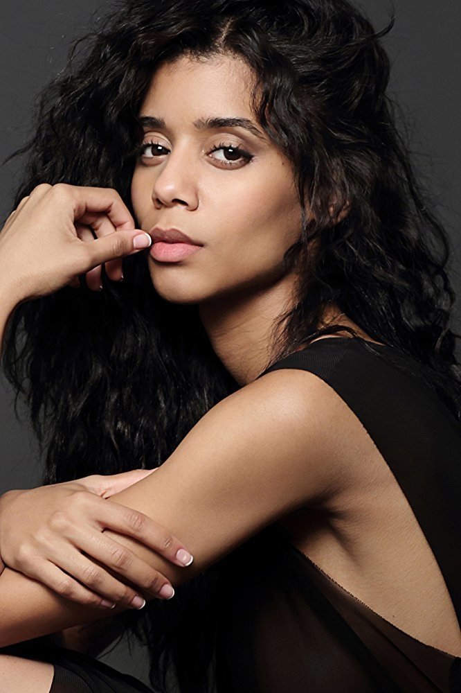 Massiel Mordan backdrop