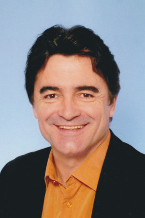 Franz Supër backdrop