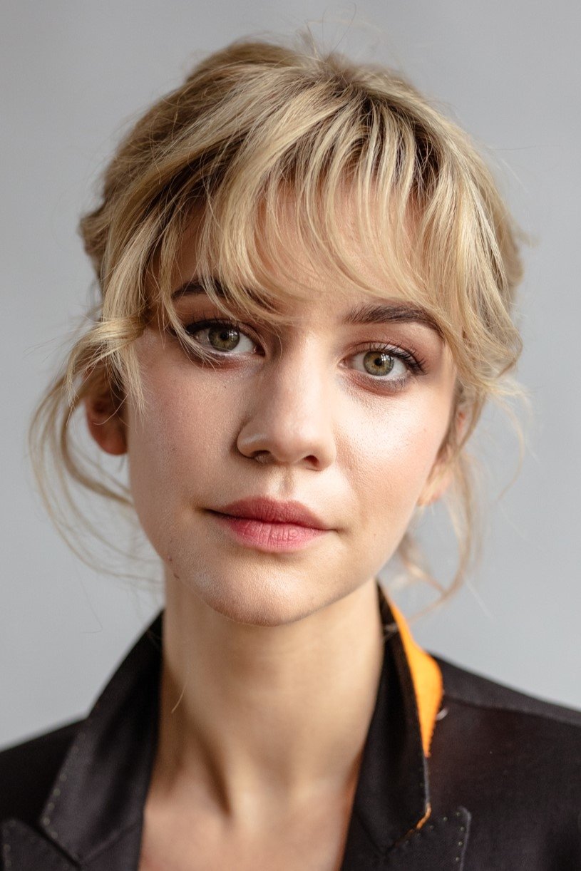 Aleksandra Grabowska backdrop