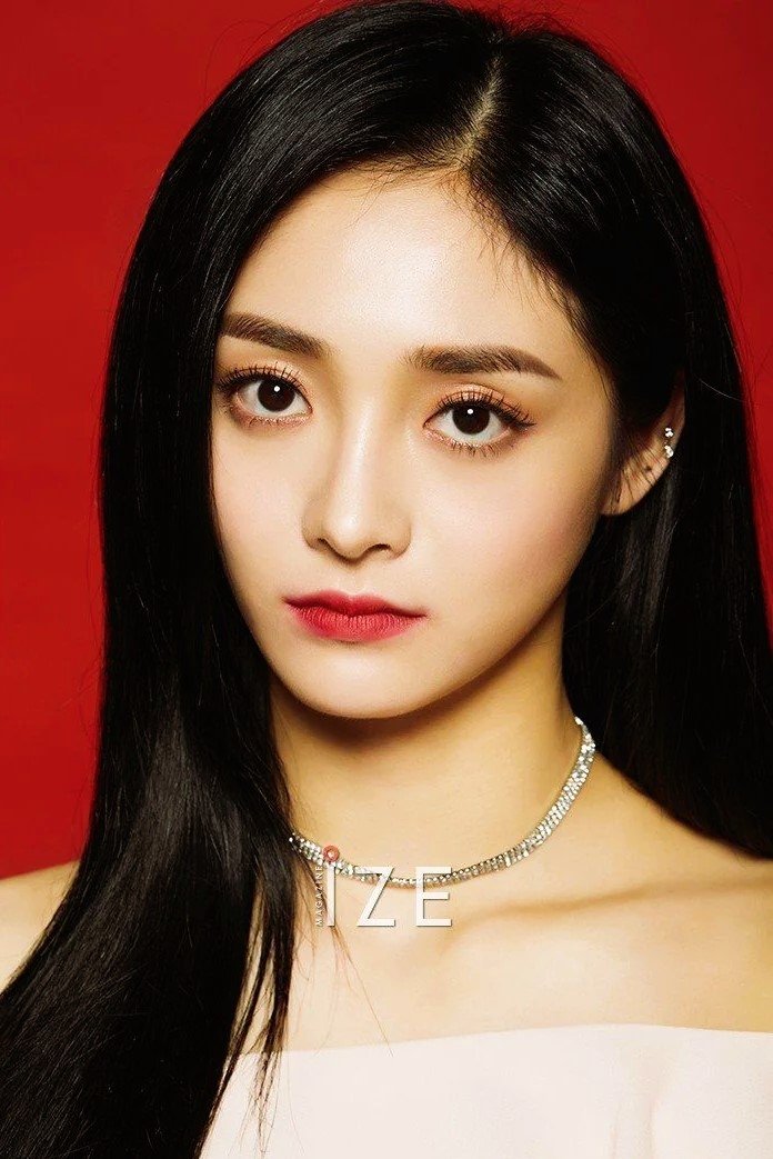 Zhou Jieqiong backdrop