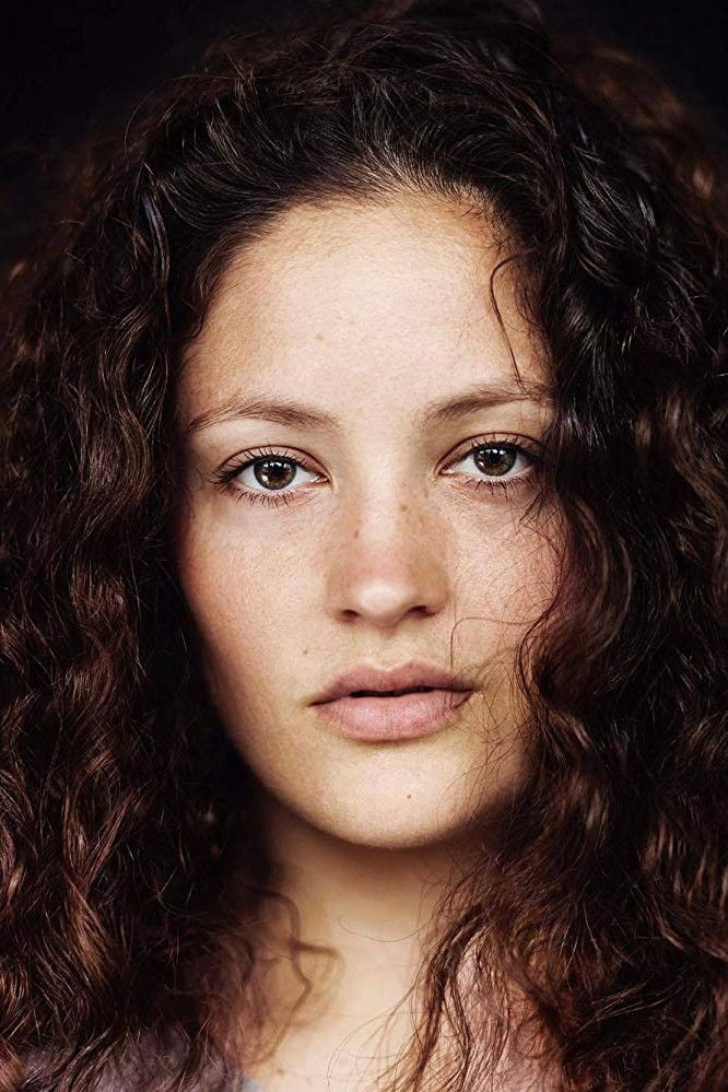 Anina Mutter backdrop