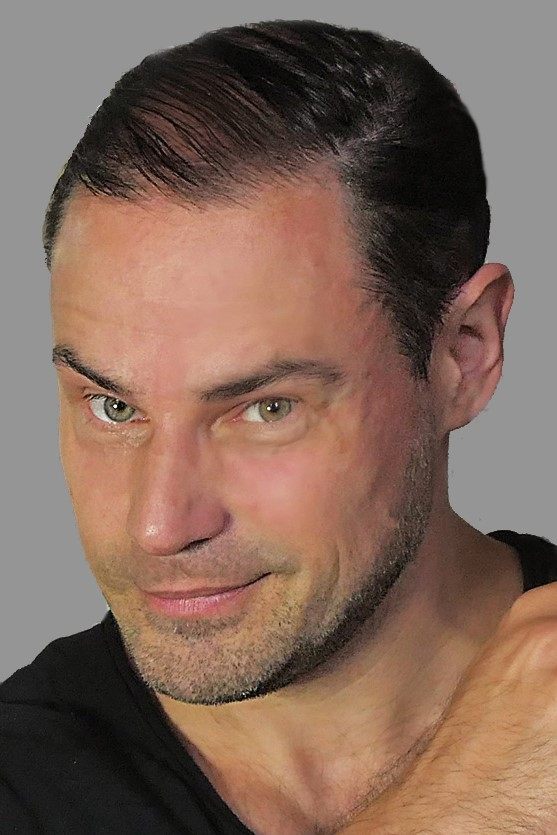 Monti Arnold backdrop