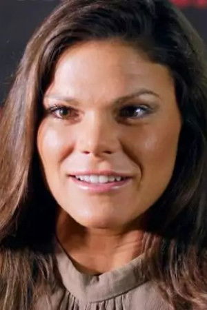 Lauren Mueller backdrop