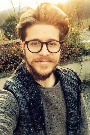 Riccardo Dose backdrop