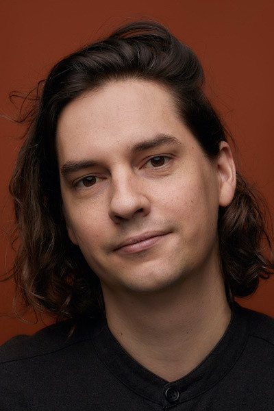 Ross Meckfessel backdrop